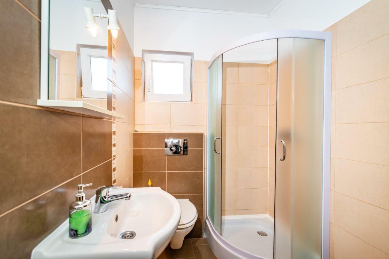Apartment Adrian Biograd Na Moru Eksteriør billede